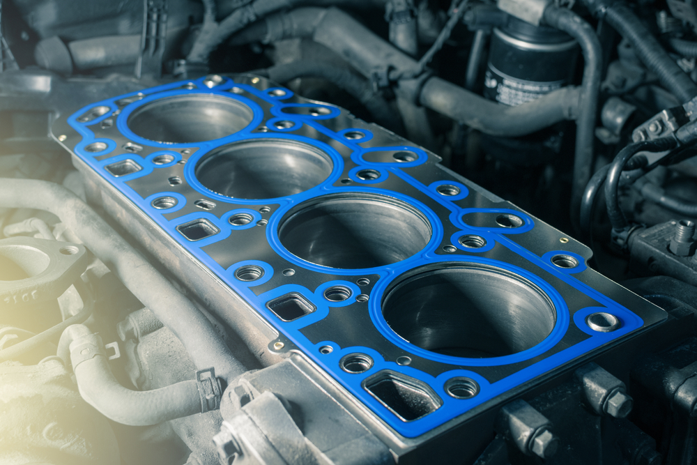 Short,Block,With,Installed,Cylinder,Head,Gasket.,Repair,Of,A